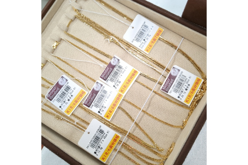 ジュエリーのK18