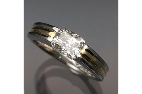 ジュエリーのダイヤモンド