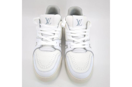 スニーカーのルイ・ ヴィトン（LOUIS VUITTON）