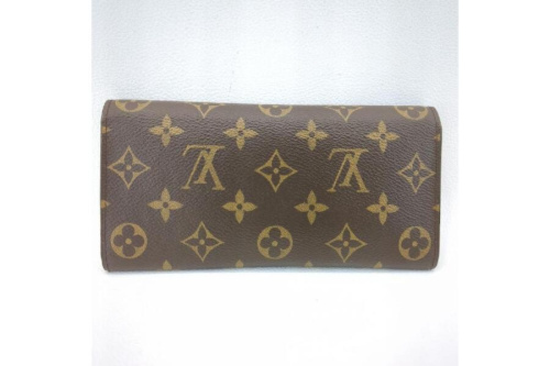 長財布のルイ・ ヴィトン（LOUIS VUITTON）
