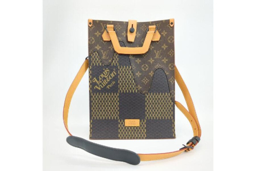 バッグのショルダーバッグ