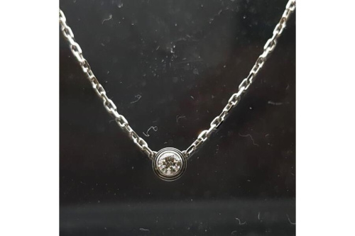 ネックレスのカルティエ（Cartier）