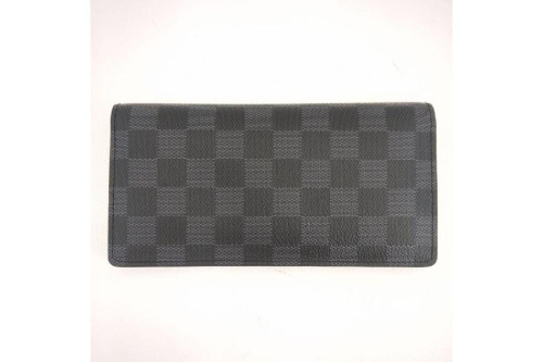 ルイ・ ヴィトン（LOUIS VUITTON）のダミエグラフィット