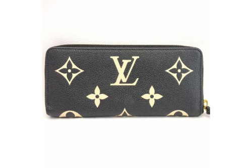 長財布のルイ・ ヴィトン（LOUIS VUITTON）