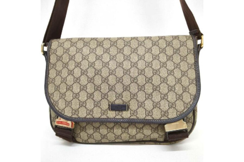 バッグのショルダーバッグ