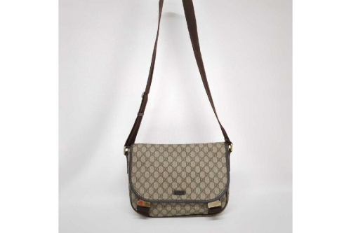 グッチ(GUCCI)の新入荷