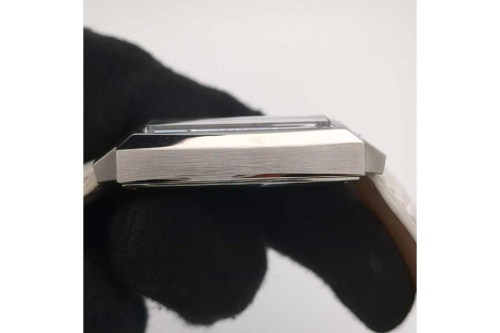 新入荷のメンズ腕時計