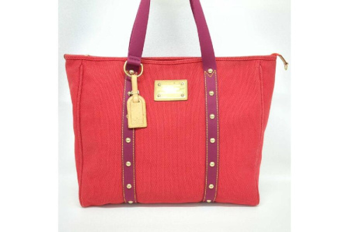 トートバッグのルイ・ ヴィトン（LOUIS VUITTON）