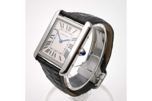 クオーツ式時計のカルティエ（Cartier）