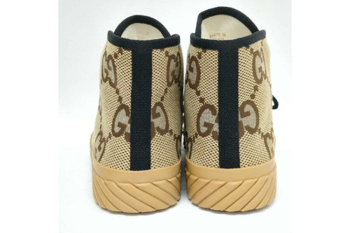 ハイカットスニーカーのGG