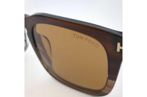 トム・フォード(TOM FORD)のサングラス