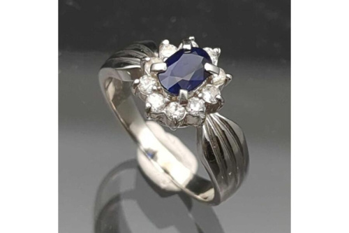 ジュエリーの指輪