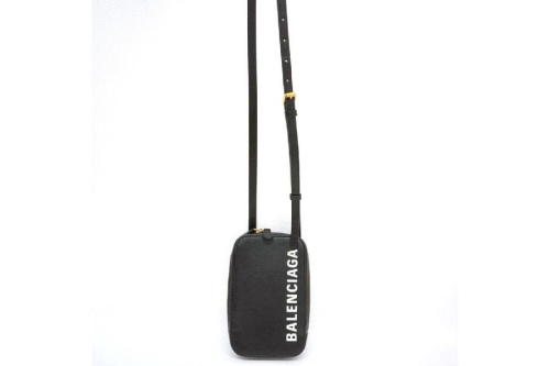ショルダーバッグのバレンシアガ（Balenciaga）