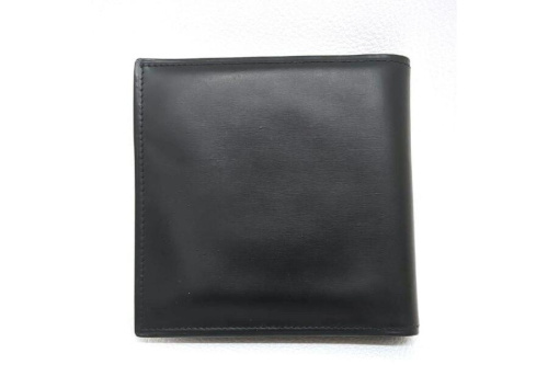 2つ折り財布のカルティエ（Cartier）