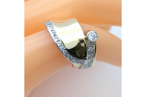 石川暢子 (NOBUKO ISHIKAWA)のピンキーリング