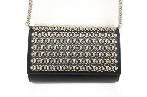 チェーンショルダーバッグのルブタン