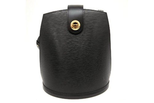 バッグのショルダーバッグ