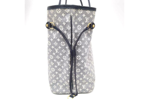 新入荷のネヴァーフル