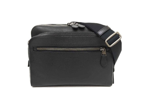 バッグのショルダーバッグ