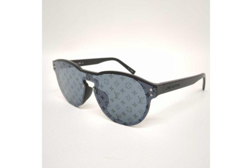 ファッション小物のサングラス