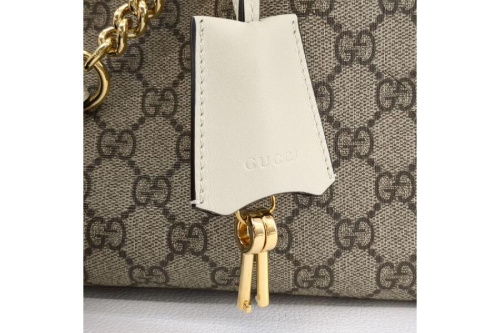 グッチ(GUCCI)のミディアム