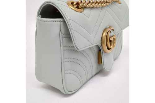 チェーンショルダーのGGマーモント