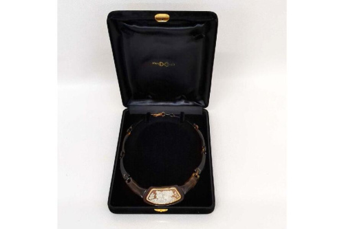 ネックレスのカメオ