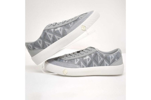 メンズスニーカーのブランドスニーカー