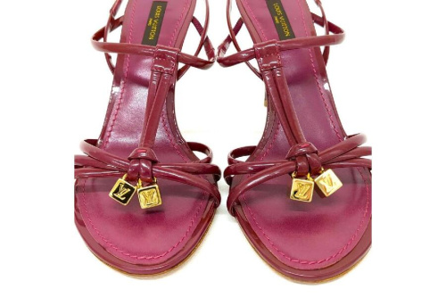 サンダルのルイ・ ヴィトン（LOUIS VUITTON）