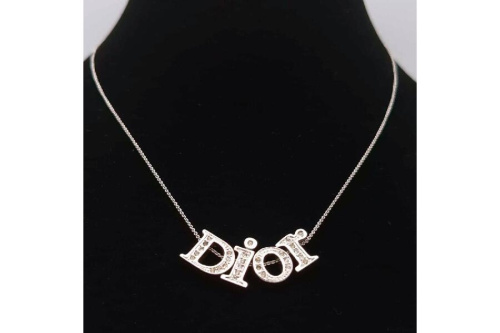 ネックレスのディオール(DIOR)