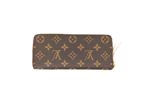 長財布のルイ・ ヴィトン（LOUIS VUITTON）