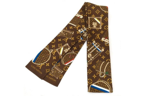 ファッション小物のスカーフ