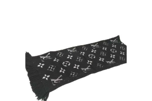 マフラーのルイ・ ヴィトン（LOUIS VUITTON）