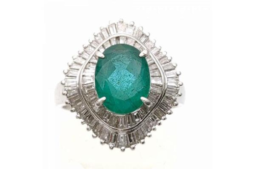 エメラルドの新入荷