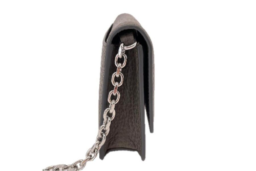 ポシェットのレディースファッション