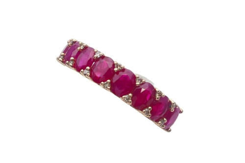 ジュエリーの指輪