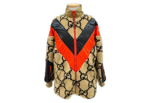 ファッションのアウター