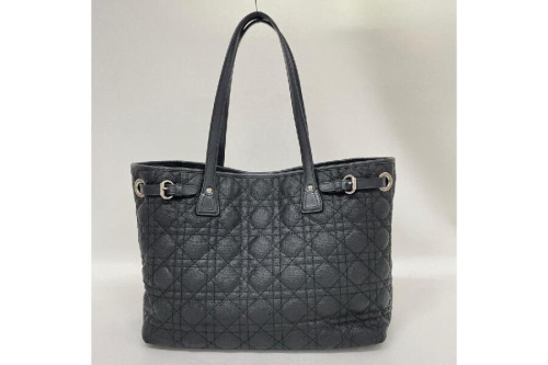 トートバッグのディオール（DIOR）