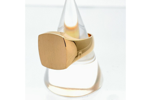 ジュエリーのK18