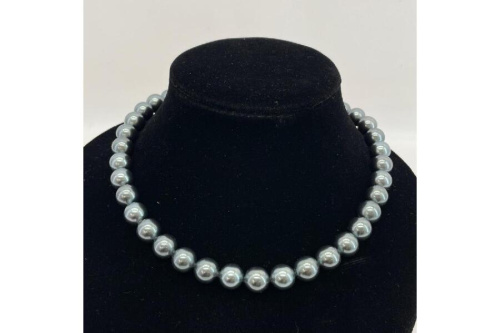 ネックレスのパール（真珠）