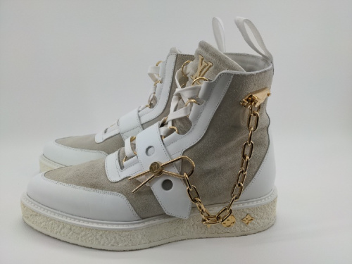 限定品のLOUIS VUITTON