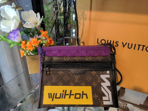 ブランドバッグ・財布のLOUIS VUITTON