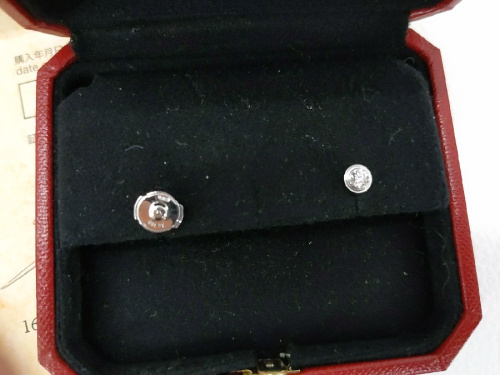 ダムール　イヤリングのダイヤ　ピアス