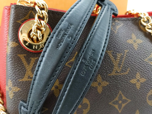 ショルダーバッグのLOUIS VUITTON　ルイヴィトン