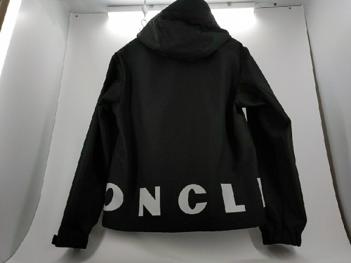 MONCLER　モンクレールのナイロンジャケット