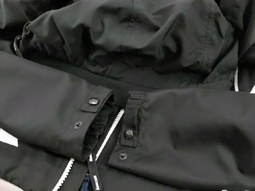 ナイロンジャケットのMOYTHOS　GUBBOTTO