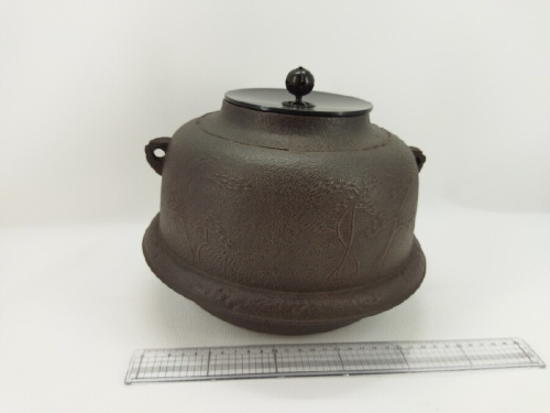 中古のブランド食器