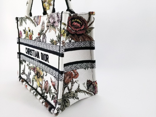 中古　christian dior  クリスチャン・ディオールのDIOR BOOK TOTE スモールバッグ
