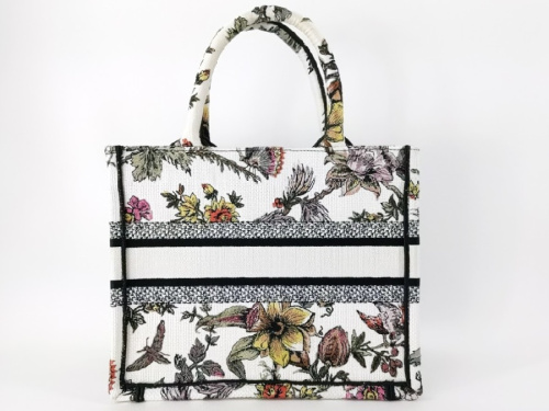 Dior Jardin Botanique エンブロイダリーのディオール　ブックトート