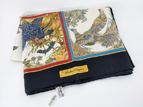 中古　ブランド　スカーフのLOUIS VUITTON（ルイヴィトン）